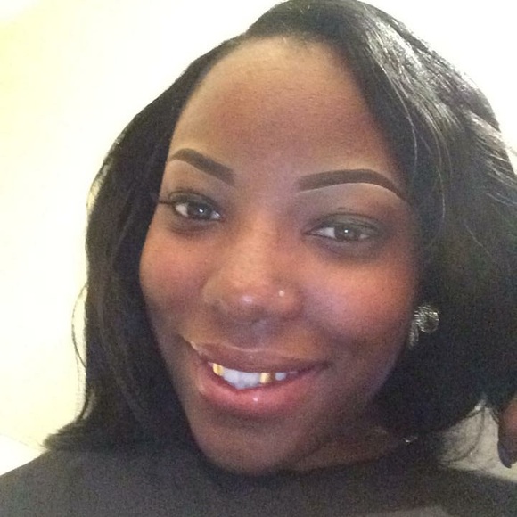 Meet the Posher Other - Meet your Posher, Danielle